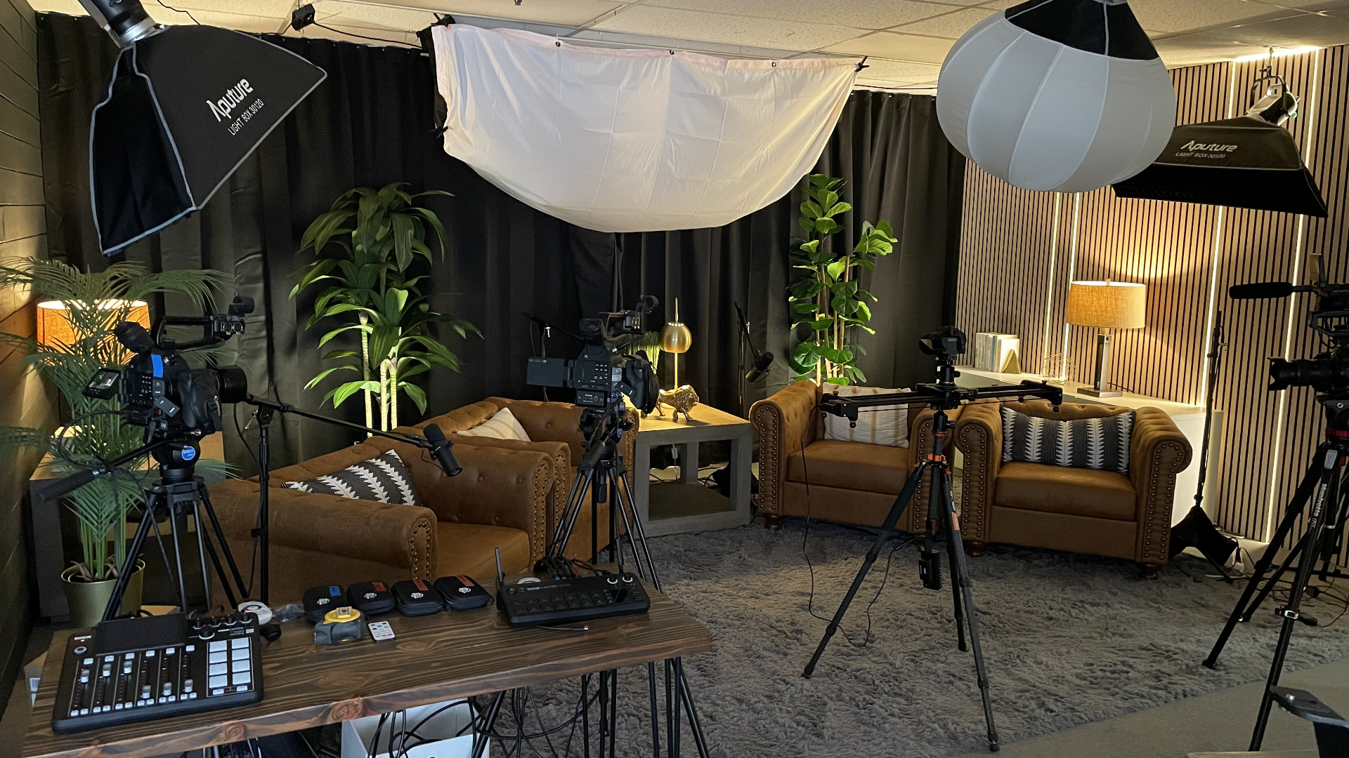 Studio Build 3